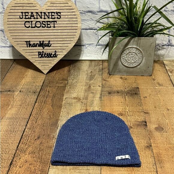 Neff beanie hat - Picture 2 of 9